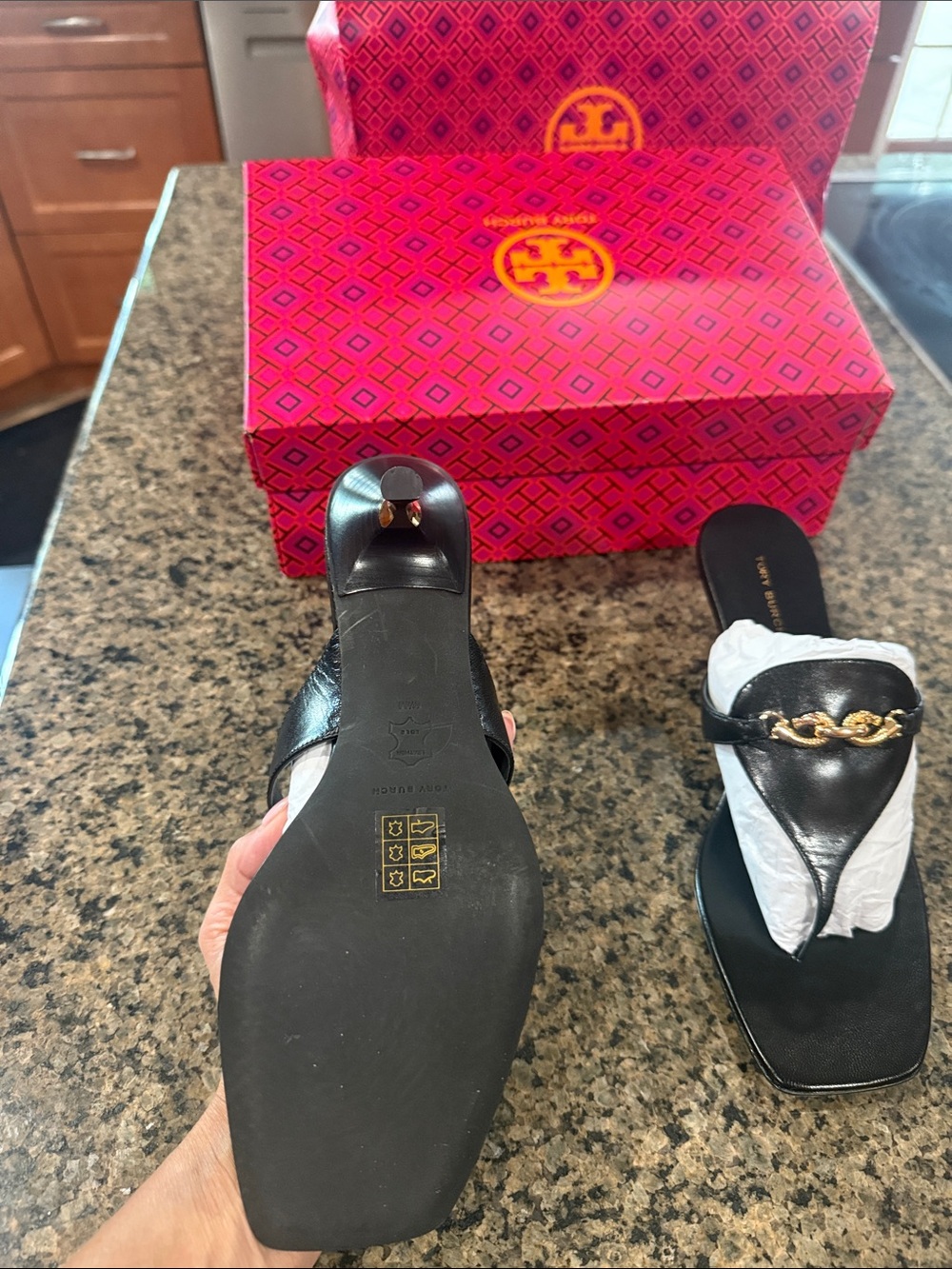 Tory Burch Black Leather Thong Sandals with Gold Chain Accent - Picture 2 of 6